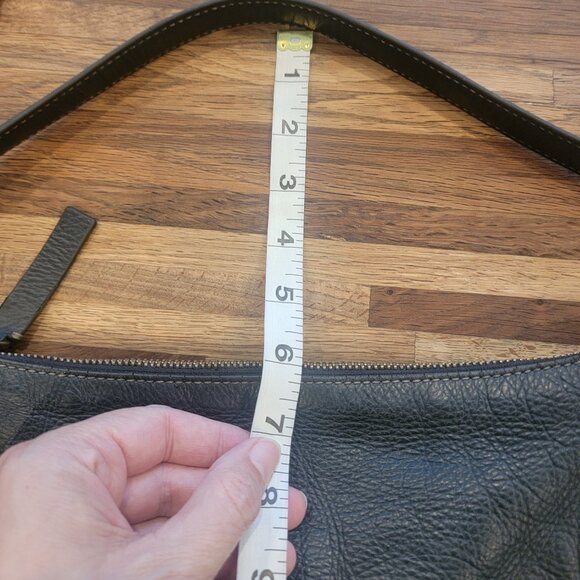 Fossil Black Leather Zip Hand/Shoulder Bag Zip Outside or Inside Cell Phone Comp - Picture 11 of 14